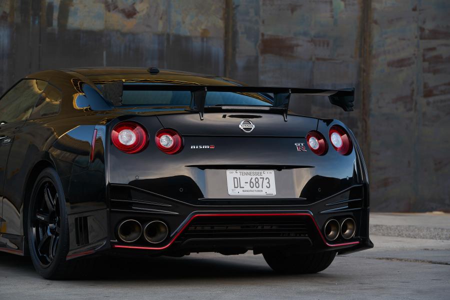  Nissan GT-R Nismo (R35) 2016 года  (NA) (фото 19 из 24)
